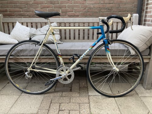 Gazelle Champion mondial  A-B
