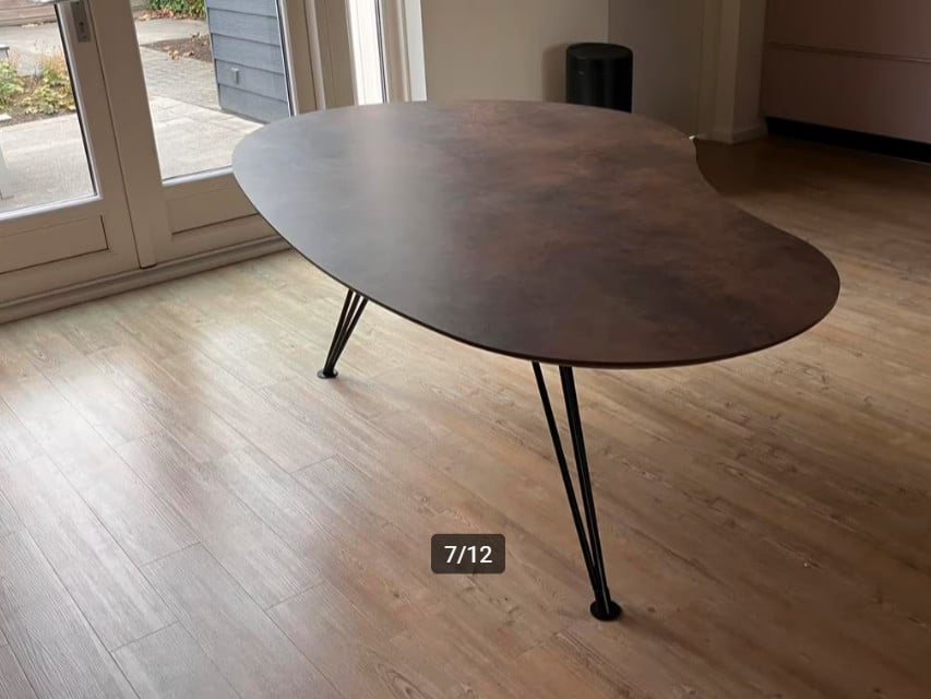 Eettafel cloudy (206x120) brons (als nieuw)