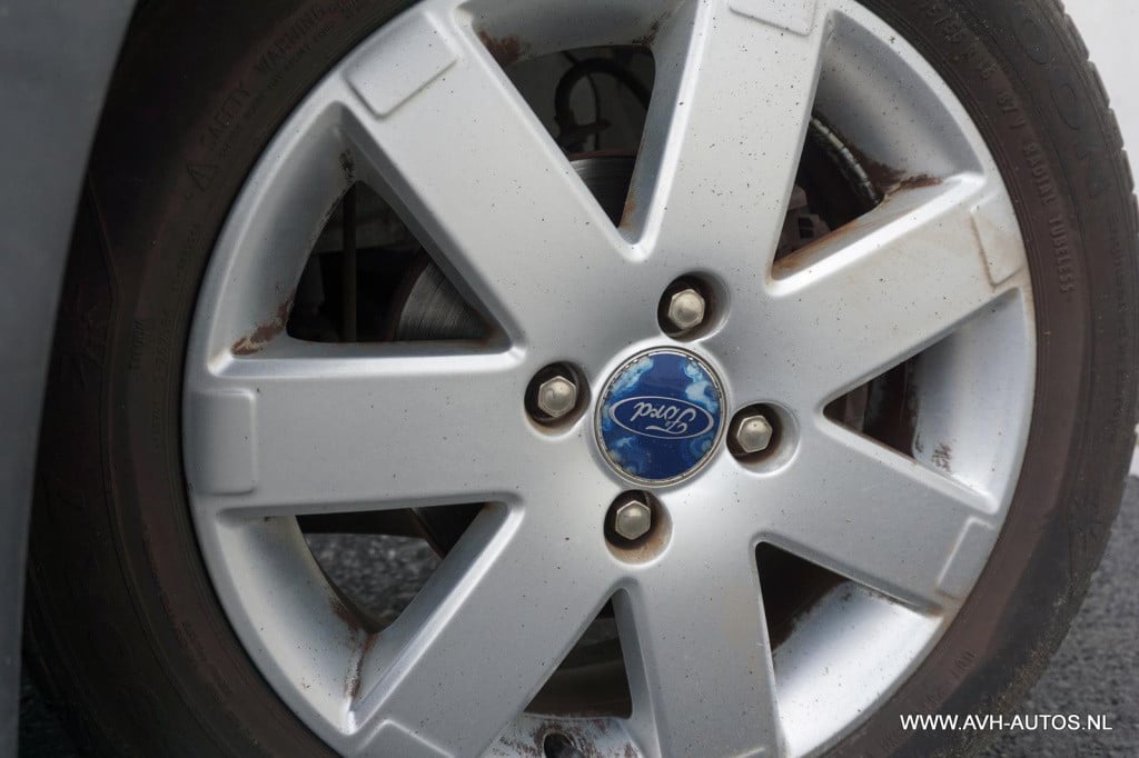 Ford Fusion 1.6-16v futura automaat