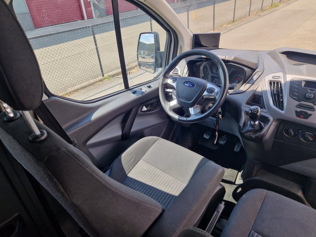 Ford Transit Custom 290 2.2 tdci l2h1 ambiente dc in zeer goede staat met n