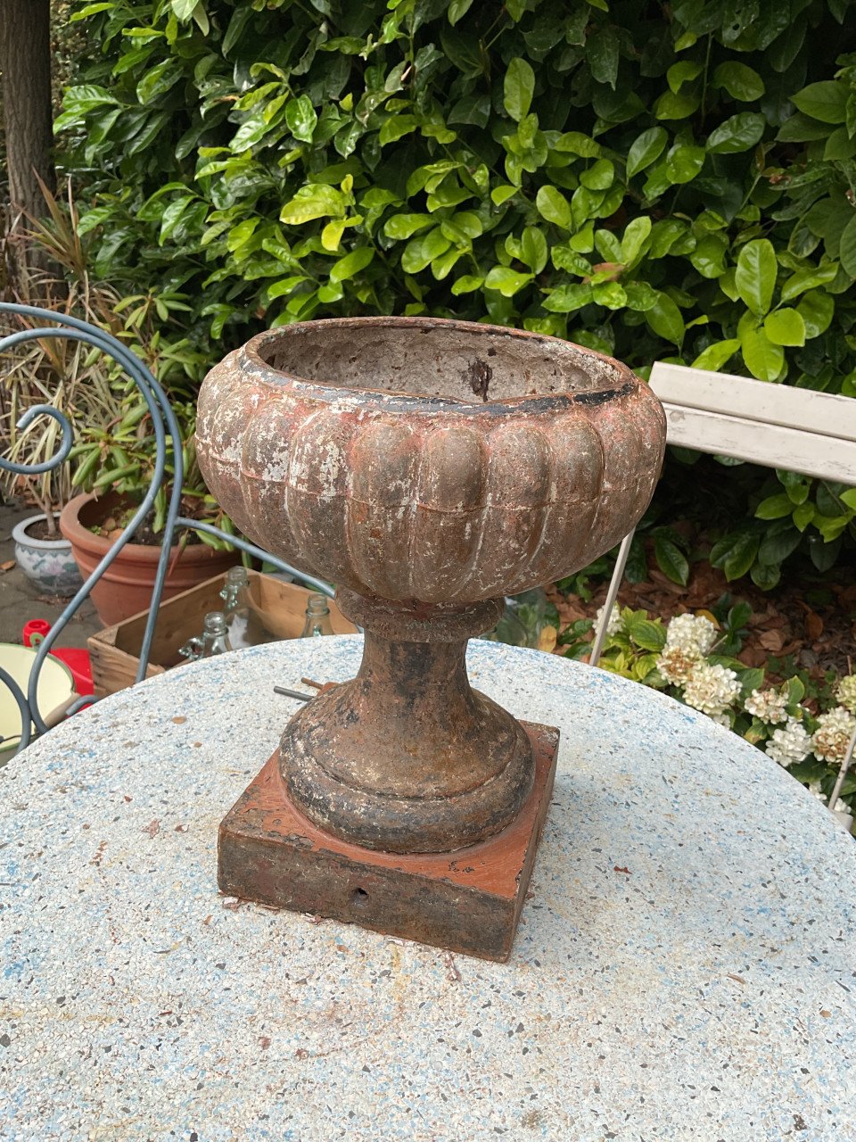 Diverse brocante voor in de tuin