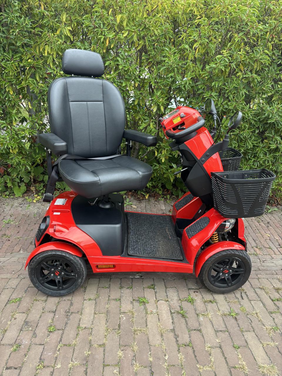 Mango Freerider F1 scootmobiel 630 KM 4wielen  snelheid