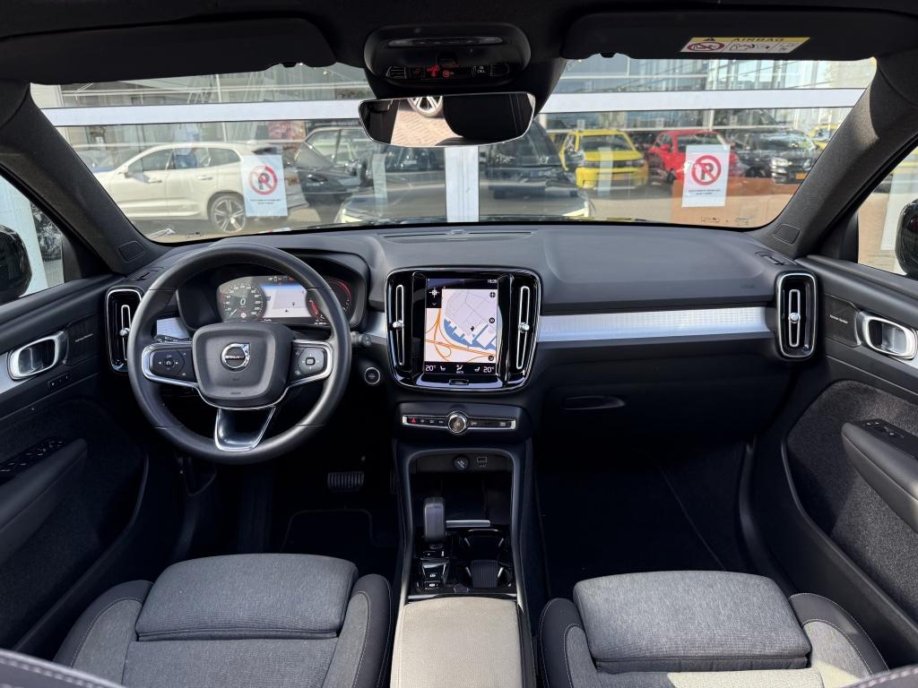 Volvo XC40 t4 211pk recharge plus dark| panodak| camera| h&k sound| elek.