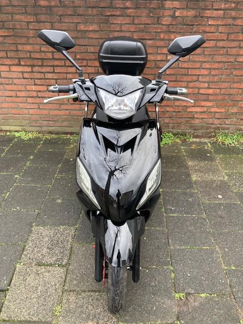 GEEN RIJBEWIJS ? NIET NODIG MET DEZE STOERE IVA T3 !