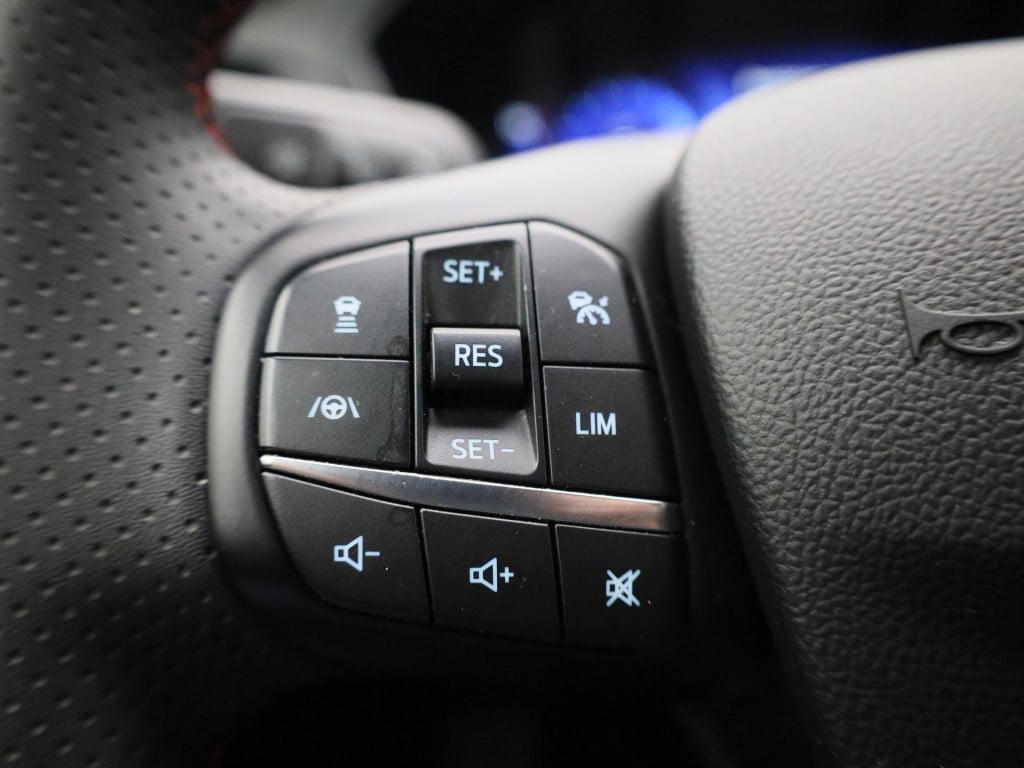 Ford Kuga 2.5 phev st-line x | automaat | lmv | parkeer sensoren | half led
