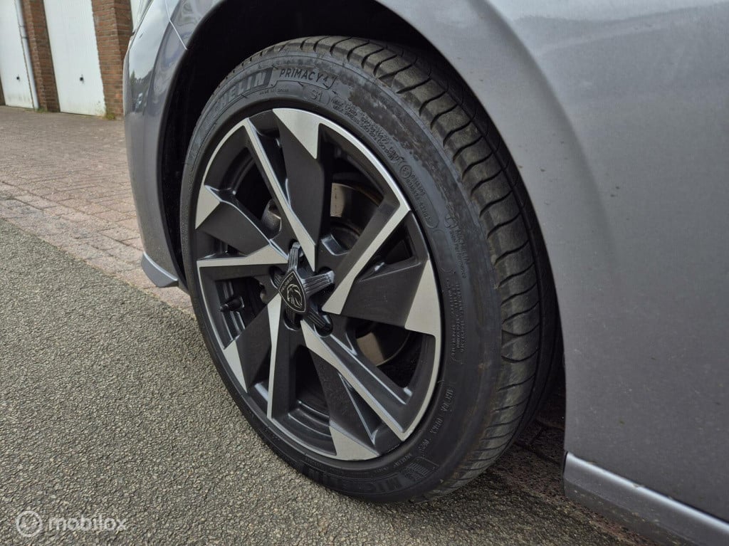 Peugeot 308 1.2 puretech allure / btw auto / automaat / led / acc / achteru