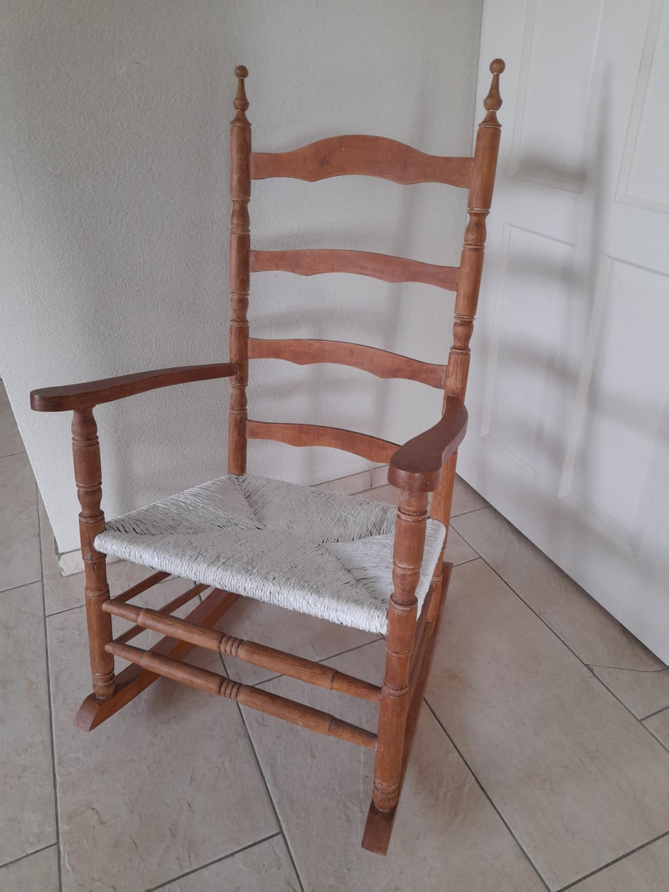 Vintage Schommelstoel ( in goede staat )