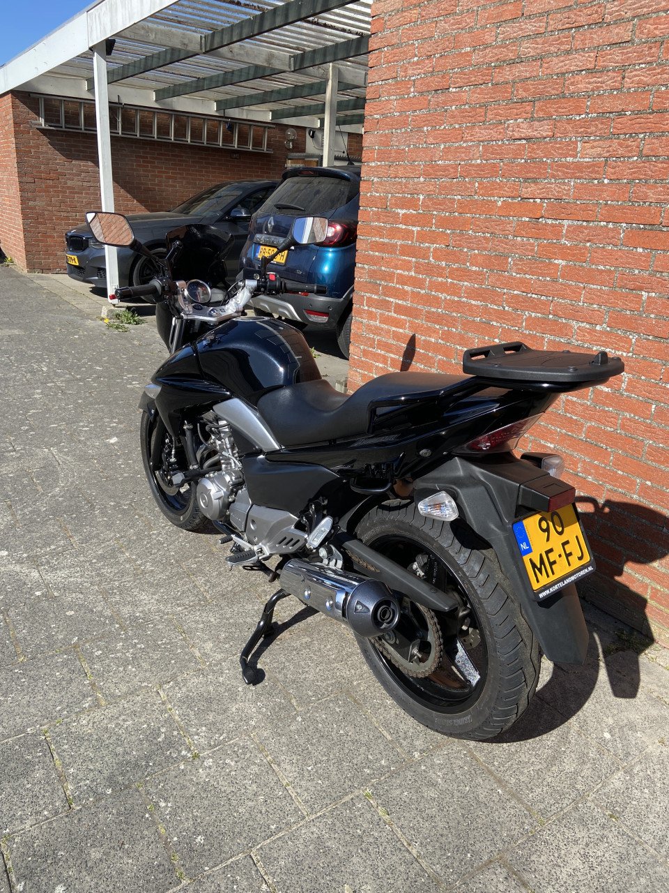 Motor Suzuki GS 250 Inazuma