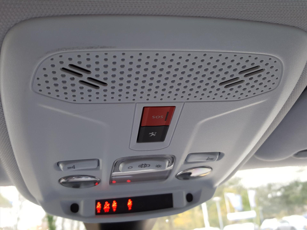 Peugeot 208 allure pack ev 50kwh 136pk 3-fase | navigatie | adaptieve cruis