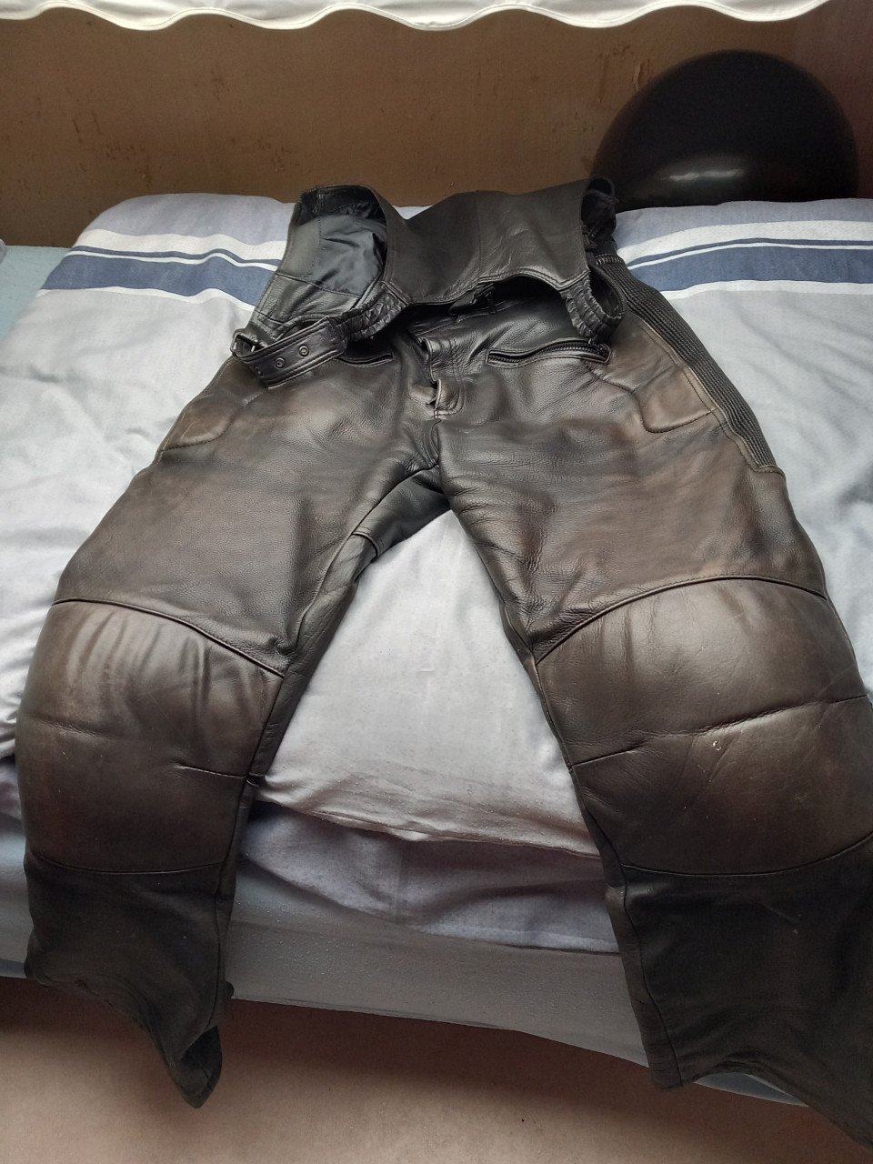 Motoroverall dik zwart leer