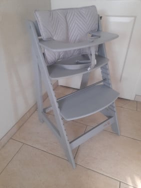 Roba Kinderstoel (in goede nette staat )