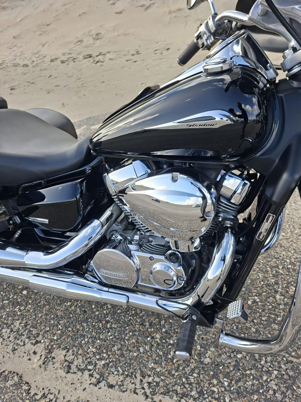 HONDA 750 BLACKSHADOW