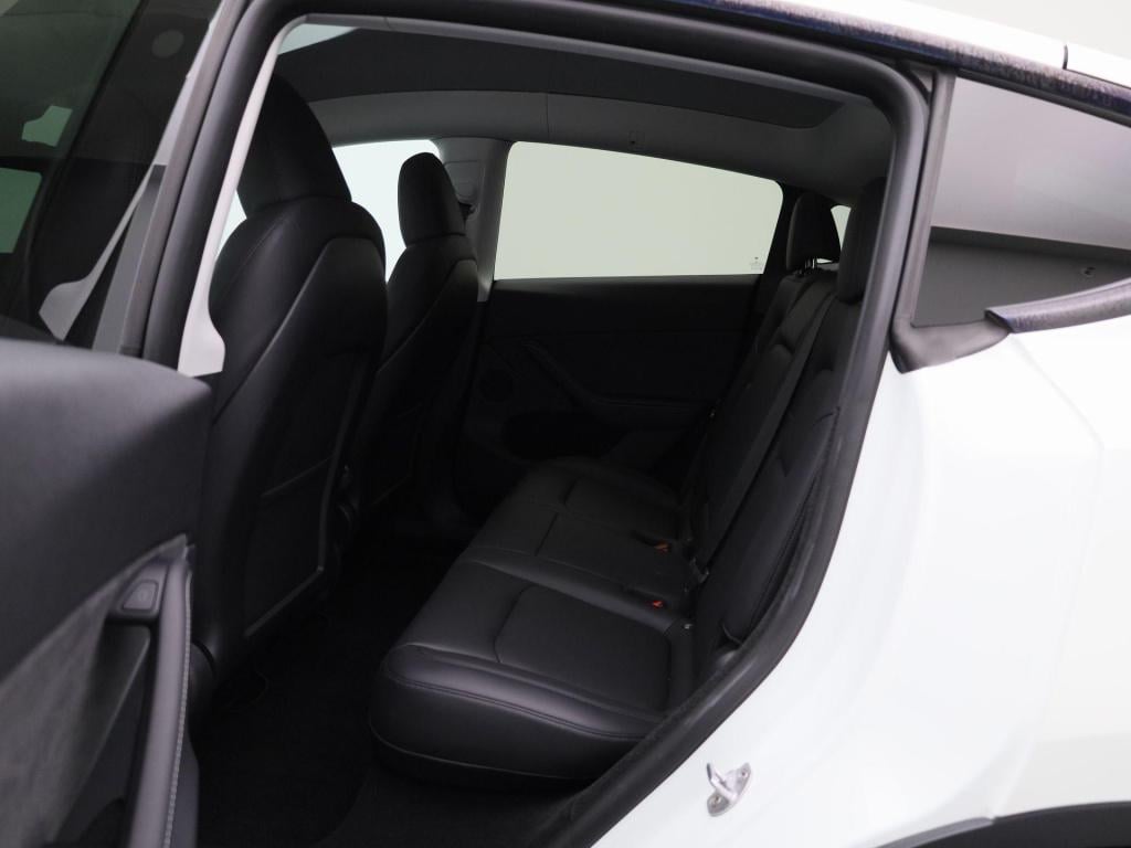 Tesla Model Y long range awd 75 kwh | 96% soh | fsd | btw-auto | lage km st