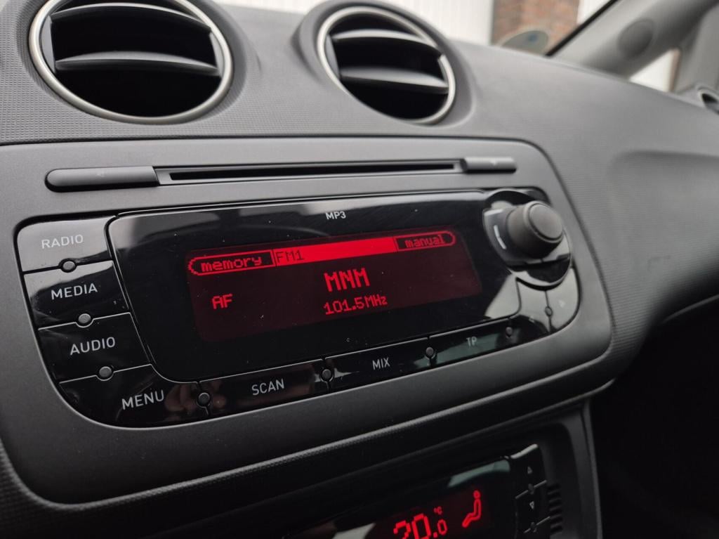 Seat Ibiza 1.2 tsi copa / 5- deurs / airco / cruisecontrol / stoelverwarmin