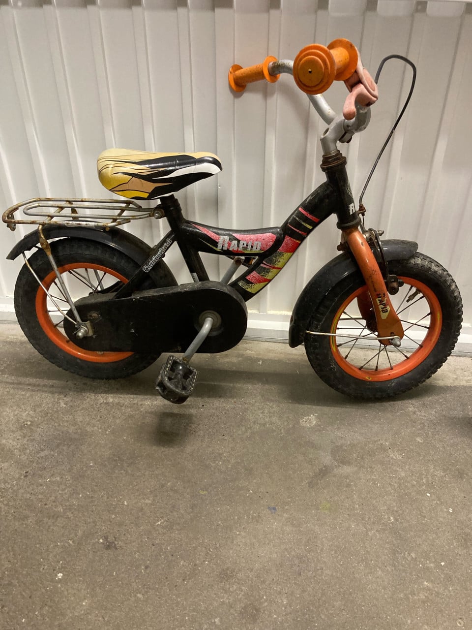 2 kinderfietsjes 12 en 16 inch