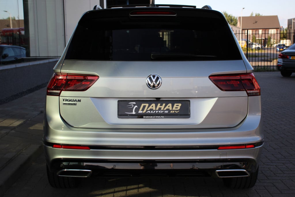 Volkswagen Tiguan Allspace 1.5 tsi highline r-line | pano | leder | 360 cam