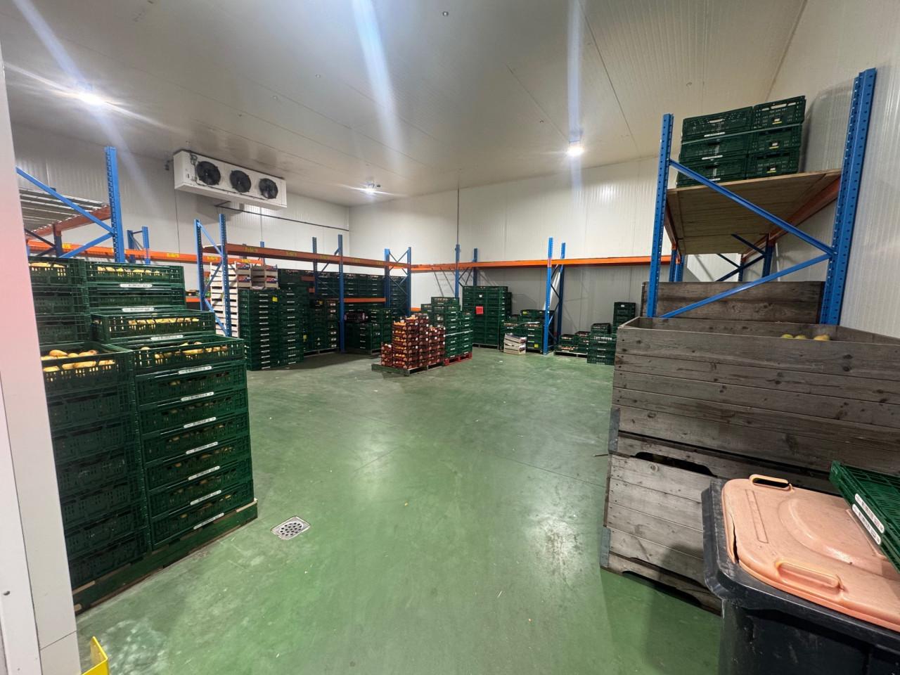 Bedrijfsunit met laaddocks – geconditioneerd – ca. 868 m² – Middelburg