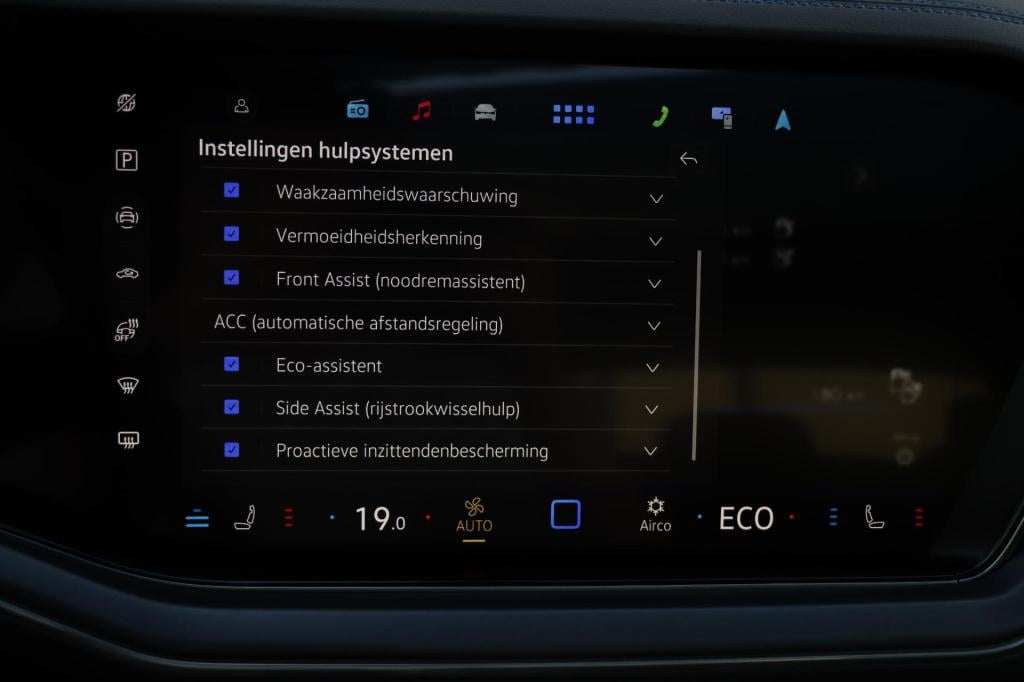 Volkswagen Touareg 3.0 tsi ehybrid 4motion r 462pk tiptronic | soh 97,8% |