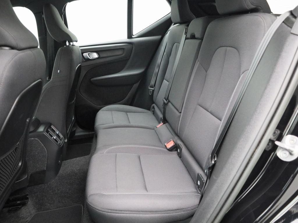 Volvo XC40 recharge core 70 kwh | automaat | apple carplay / android auto |