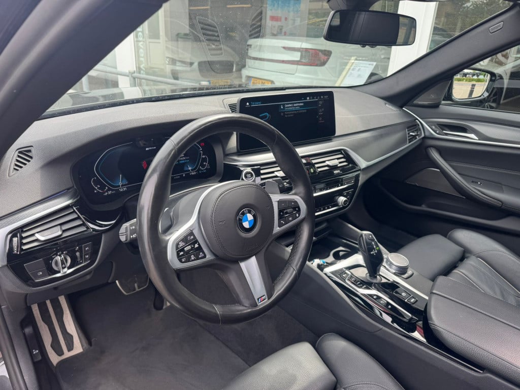 BMW 5 Serie touring 530e high executive