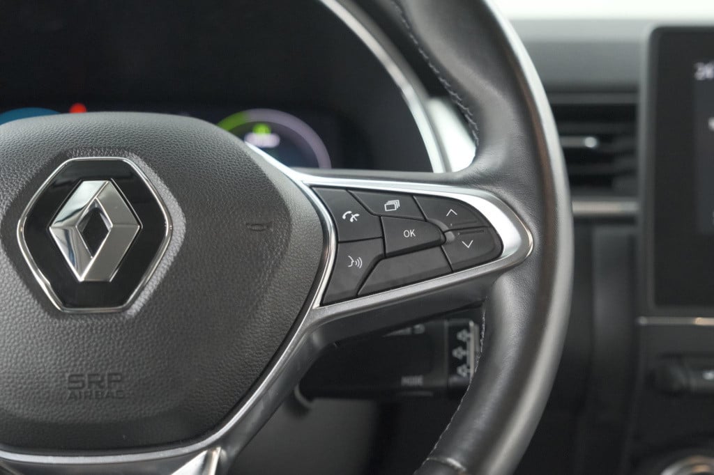 Renault Captur 1.6 e-tech plug-in hybrid 160 intens | trekhaak | camera | n
