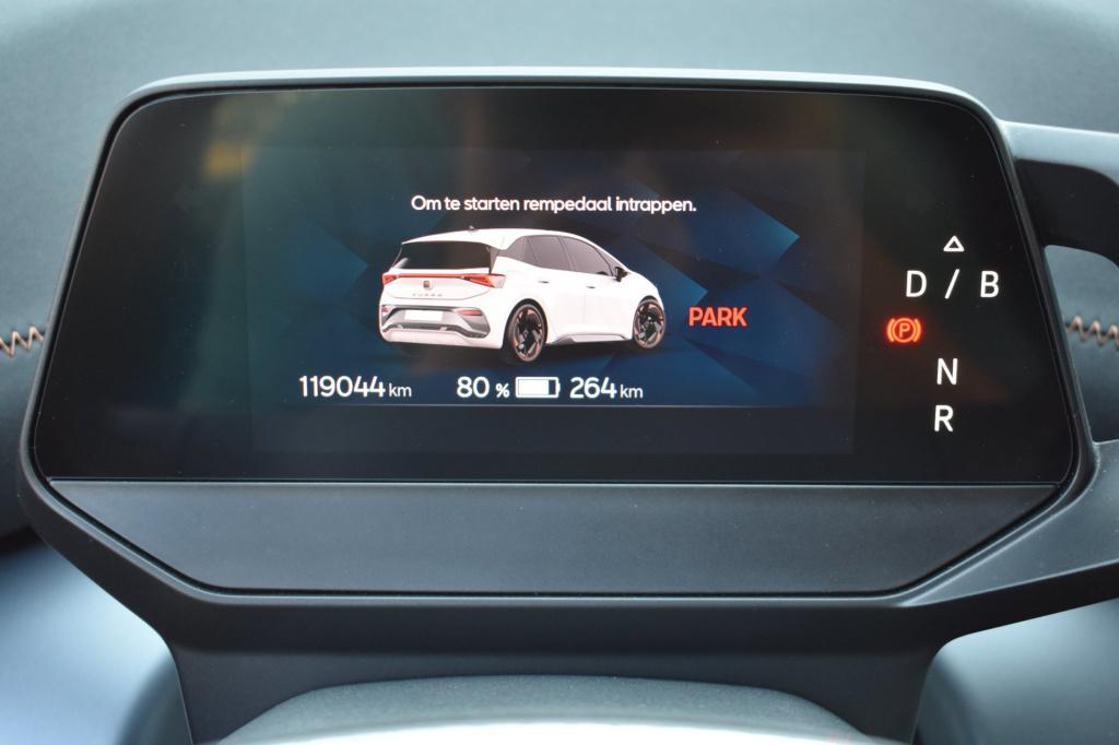 Cupra Born business one 62 kwh soh 91,6% | camera | acc | sfeerverlichting 
