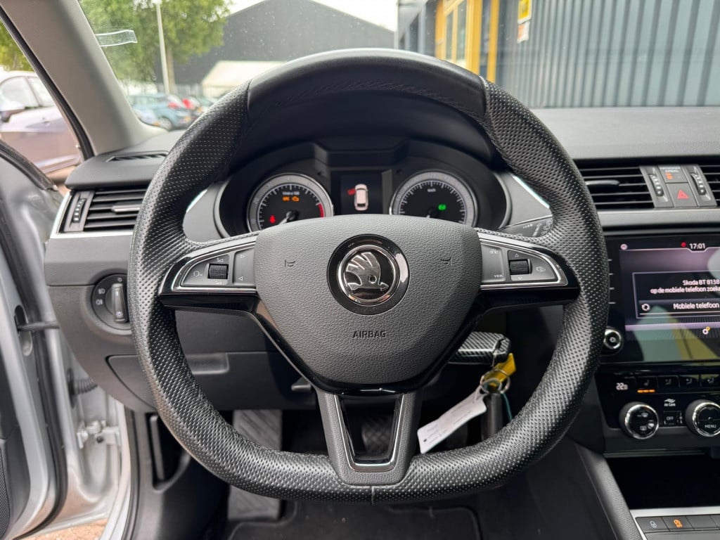 Skoda Octavia combi 1.0 tsi grt amb. bns