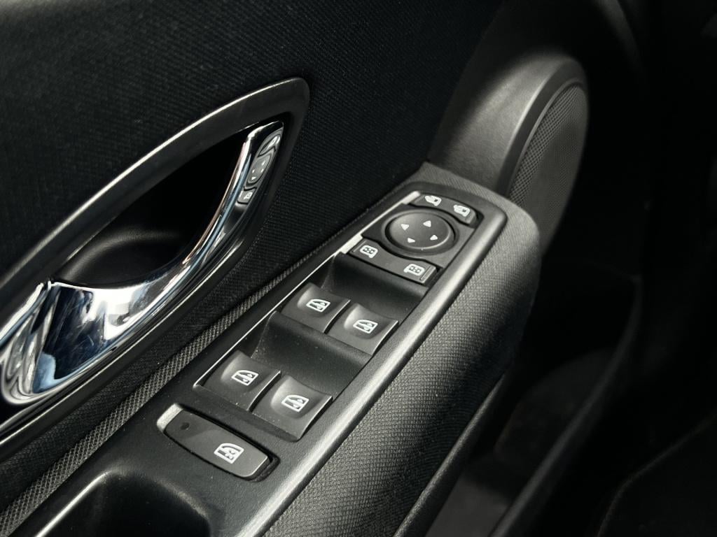 Renault Megane 1.2 tce limited | nav | trekhaak | climate control | radio |