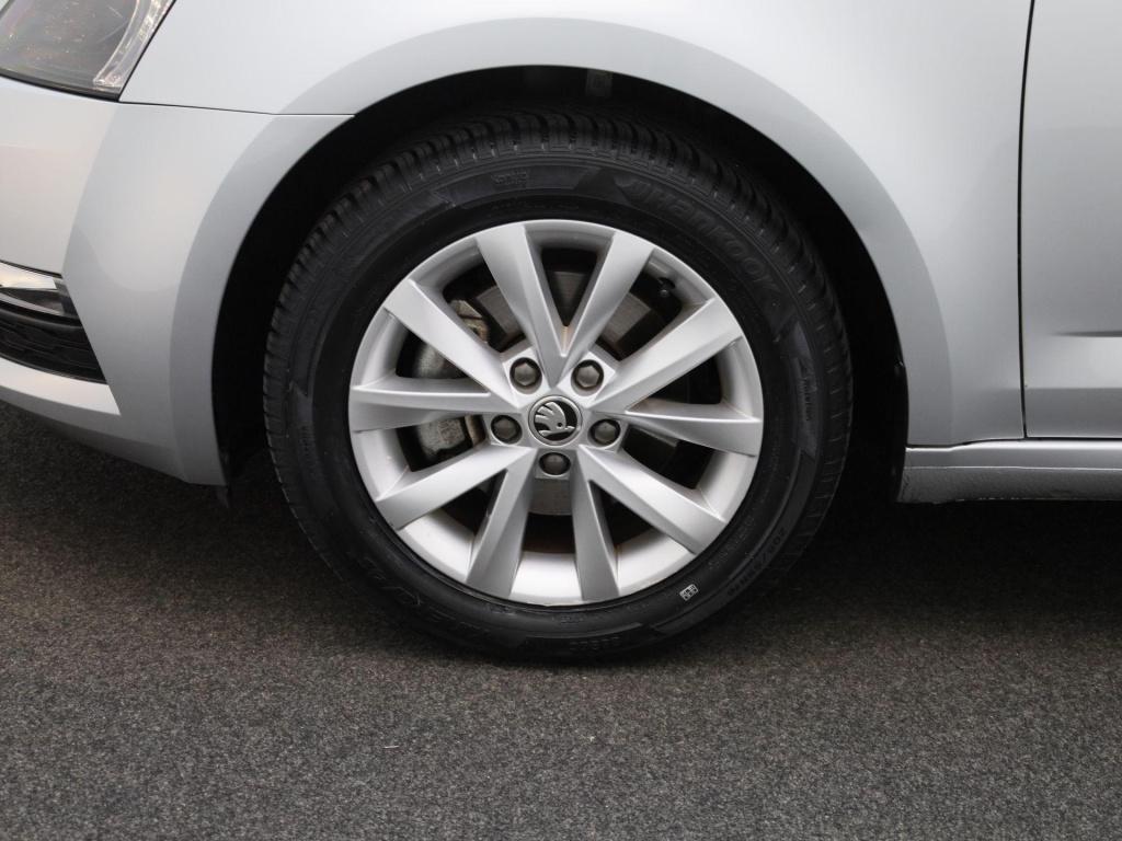 Skoda Octavia combi 1.5 tsi greentech business edition | automaat | climate