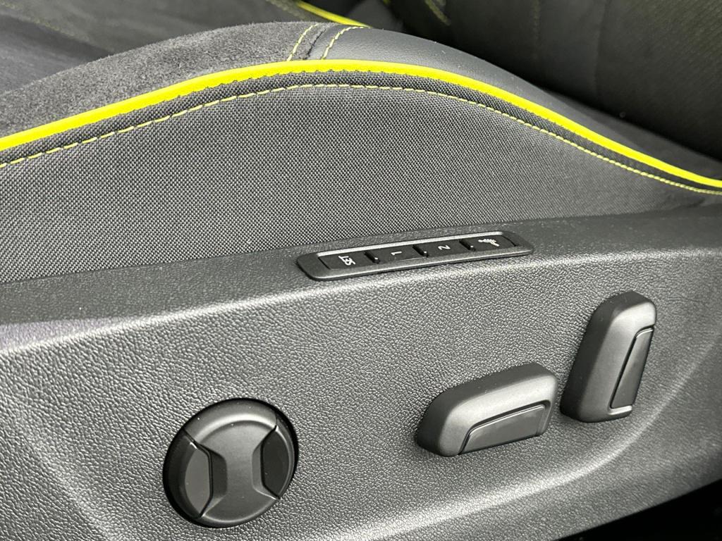 Skoda Enyaq Iv rs elektromotor 250 kw / 340 pk suv elektrische aa