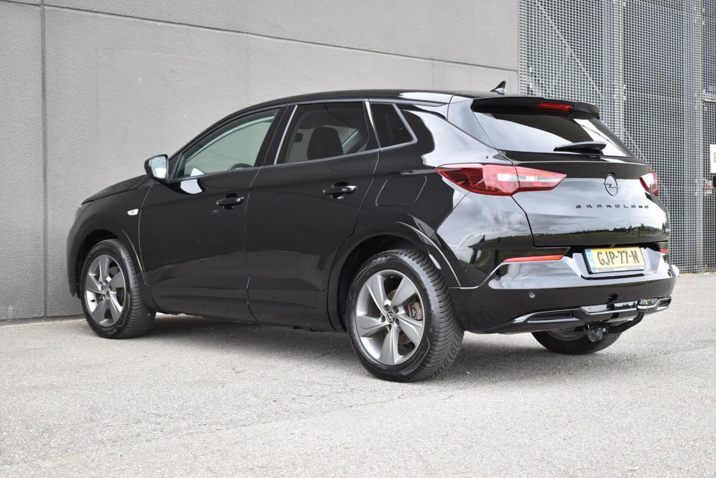 Opel Grandland 1.6 turbo plug-in hybrid level 3