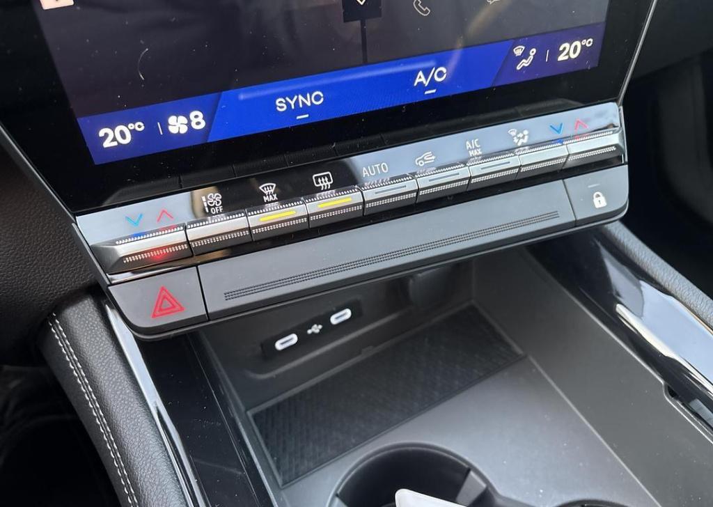 Renault Austral 1.2 e-tech full hybrid 200 techno - nieuw model / pack look