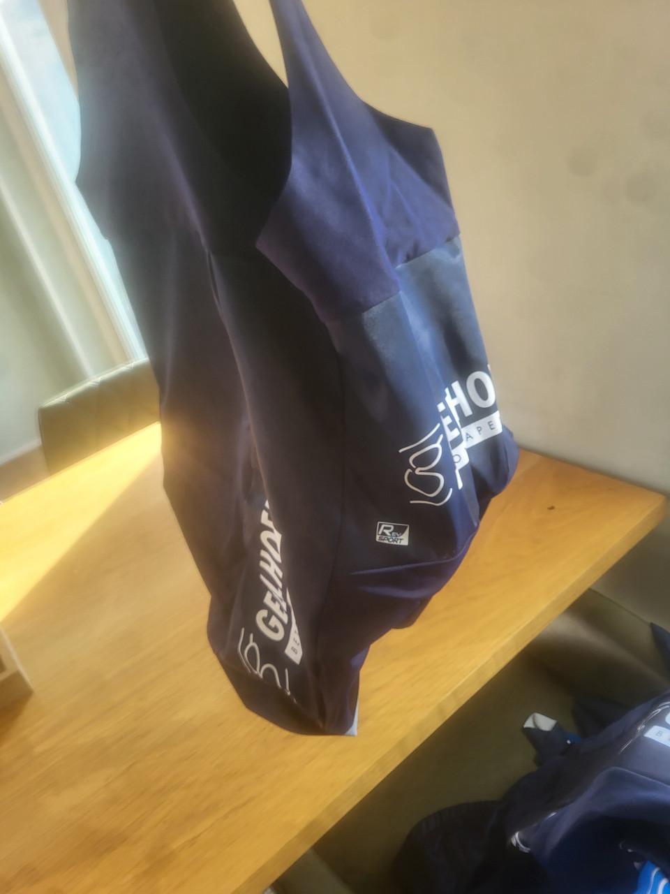 Wielrenkleding en schoenen