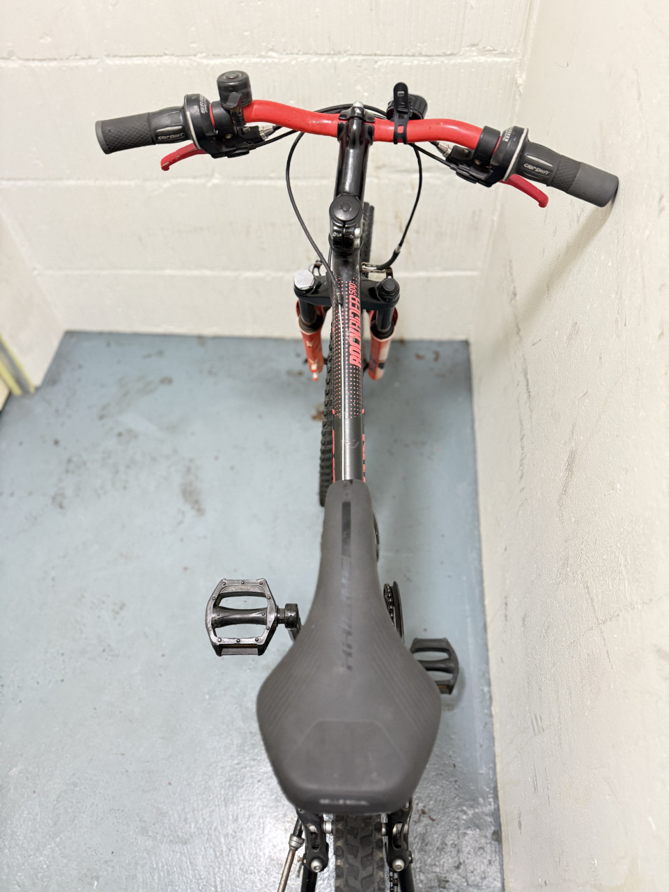 B-TWIN Mountainbike 24 inch