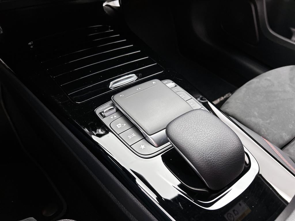 Mercedes-Benz A-Klasse 180 business solution amg | amg line | stoelverwarmi