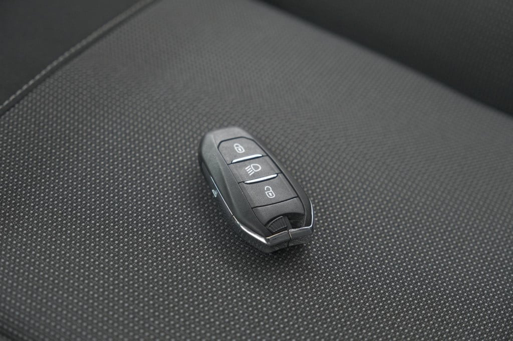 Citroen C3 Aircross puretech 130 eat6 max | camera | navigatie | apple carp