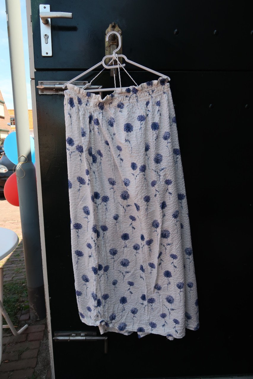 Strand jurkjes maat 42 / 44 €2,50 per stuk