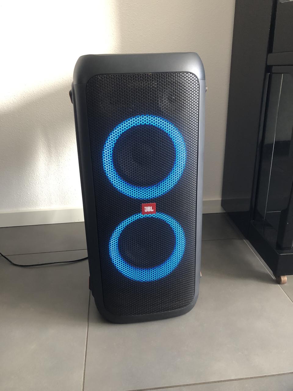 Party speaker300  JBL