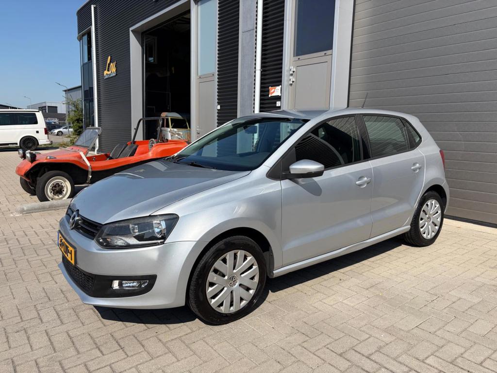Volkswagen Polo 1.4-16v comfortline/automaat/cruise control/airconditioning