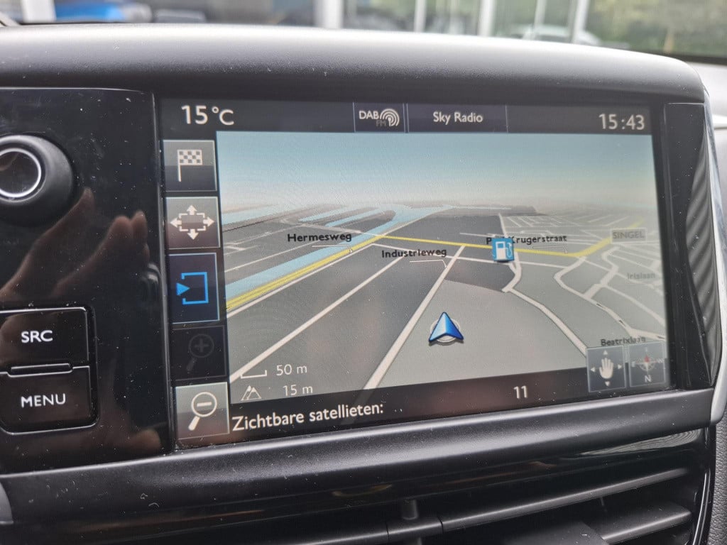 Peugeot 208 1.2 82 blue lion 5-drs airco/nav/park