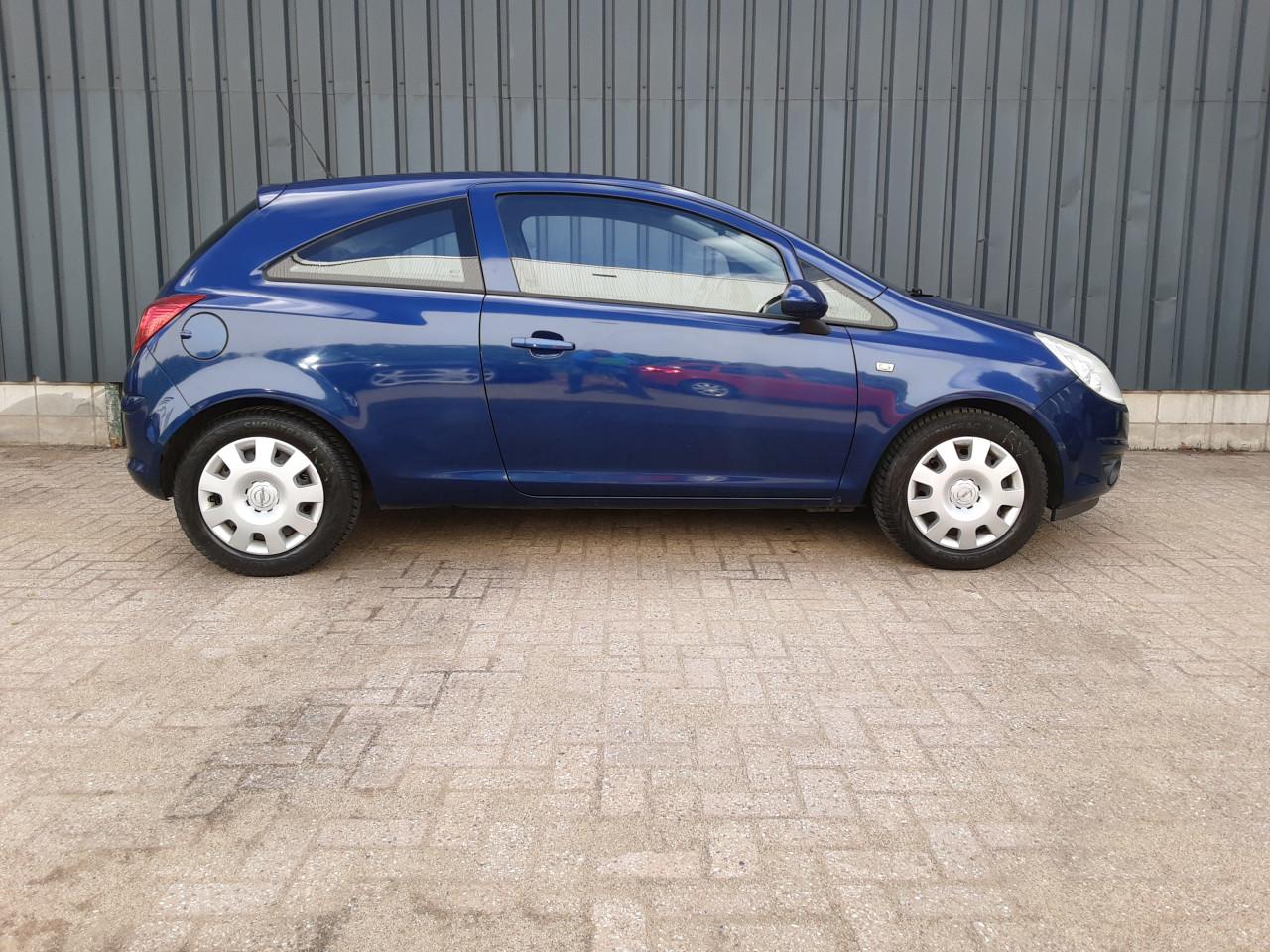Opel Corsa 1.2-16V Enjoy 1e eigenaar