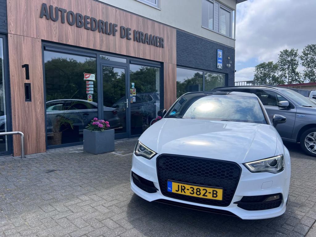 Audi A3 limousine 1.4 tfsi cod ambiente pro line plus