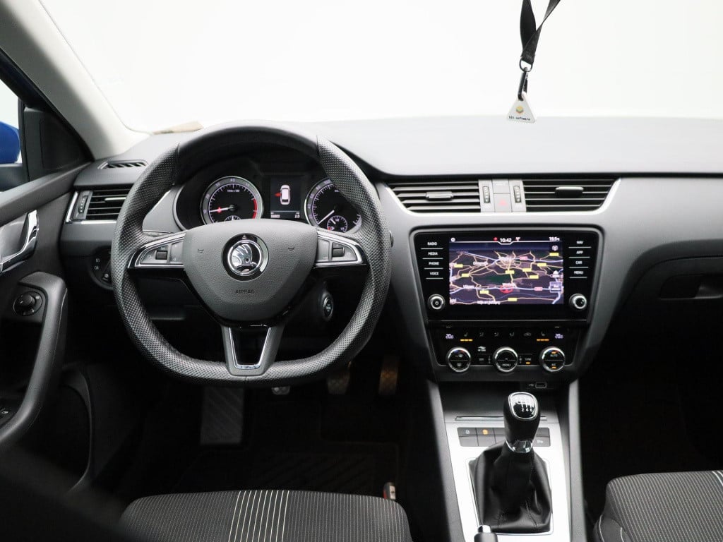 Skoda Octavia combi 1.0 tsi greentech ambition business | lmv | trekhaak | 