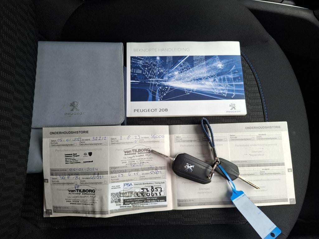 Peugeot 208 1.2 signature nav/airco/lmv/park