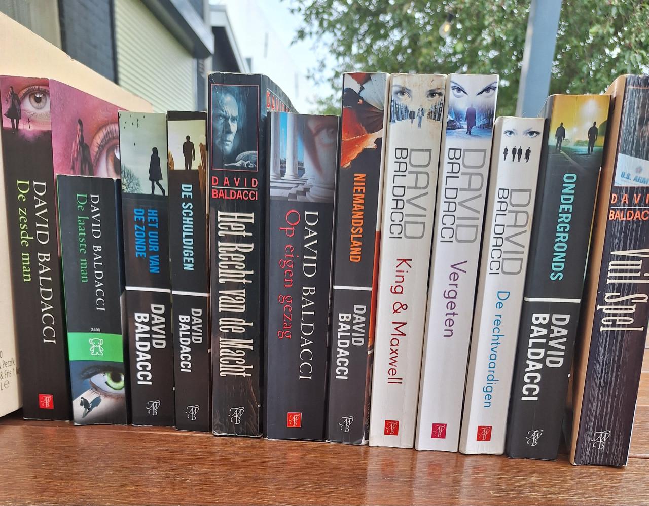 12 spannende thrillers David Baldacci