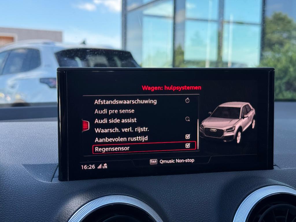 Audi Q2 35 tfsi s-line * keyless * virtual cockpit * stoelverwarming * carp