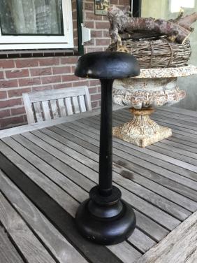 Houten hoedenstandaard