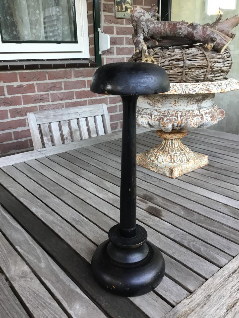 Houten hoedenstandaard