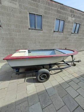Polyester bootje