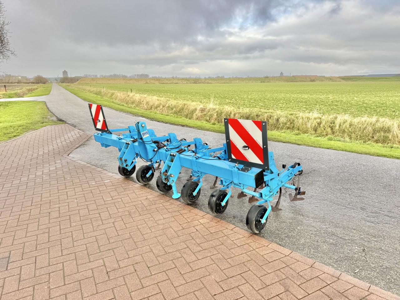 Monosem Schoffelmachine 5x50 verstelbaar